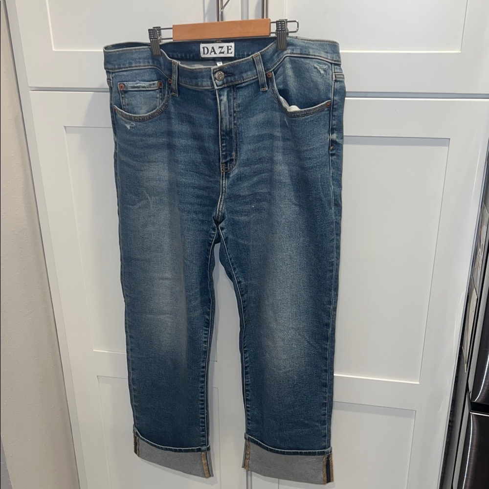 DAZE Women's Blue Straight-Leg Jeans ] Size 33